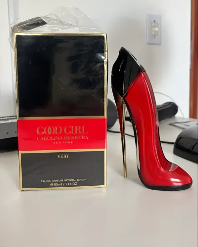 Perfume Very Good Girl - Carolina Herrera