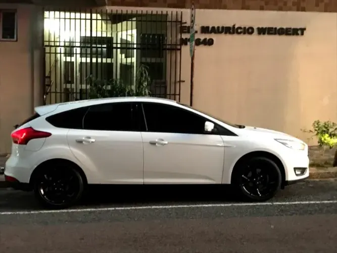 Ford Focus 2.0 16v/se/se Plus Flex 5P Aut. 2016