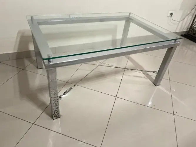 Mesa de Centro Tampo de Vidro 7mm - Design Moderno (Pés p/ Reforma)