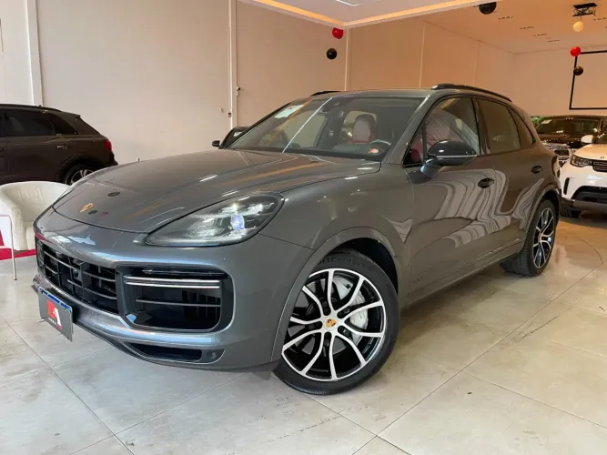 Porsche Cayenne Turbo 4.0 V8 550cv 2019