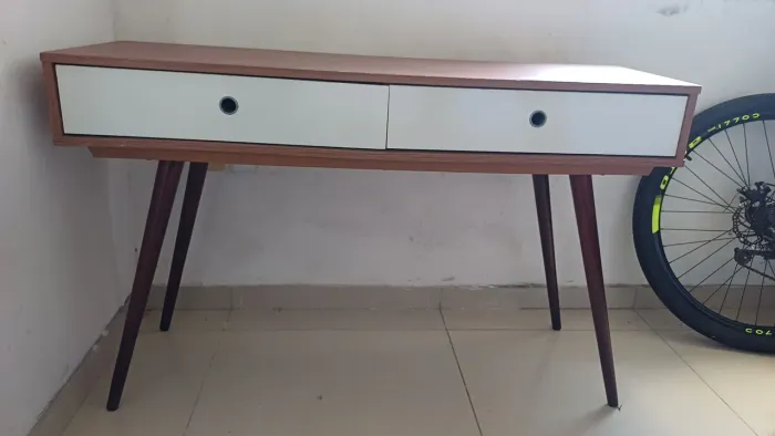 Aparador Escrivaninha Retrô Pés Palito - Ótimo Estado