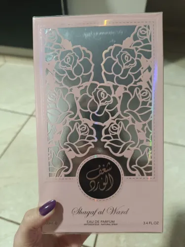 Perfume árabe shagaf al ward
