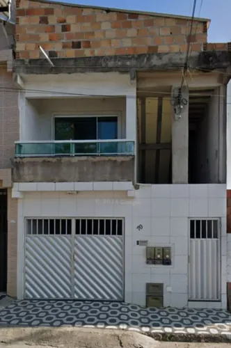 Vendo casa em Mussurunga 2, excelente localização!