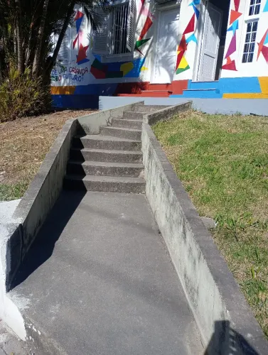 ? TRANSFORME SUA ESCADA COM ARTE! GRAFFITI PERSONALIZADO