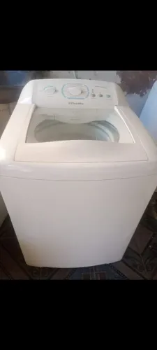 Máquina eletrolux 220 V 3 meses garantia 12 k