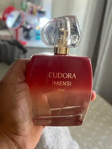 Perfume imense