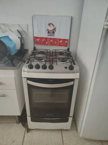 Fogão Electrolux 4 Bocas com Forno de Grade Dupla Branco