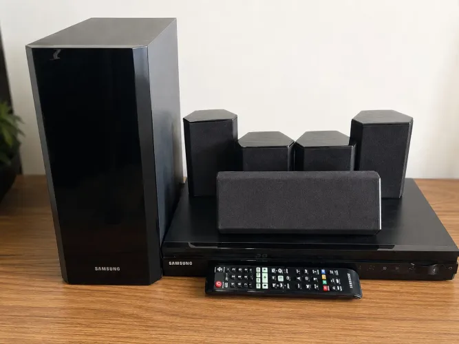 Home Theater Samsung HT-F550K/ZD