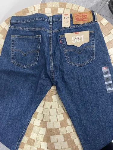 Calça Jeans Levis 501 NOVA
