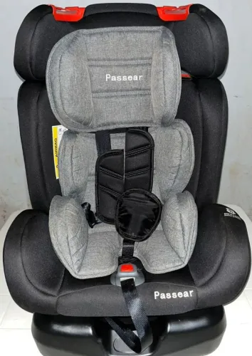 Cadeirinha reclinável passear Star 0 a 36kg.<br>Possui 4 posições de reclínio.