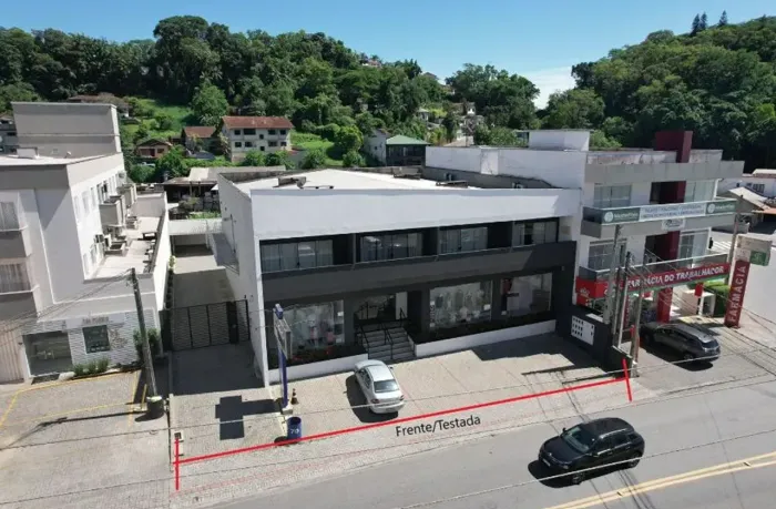 Bens a Venda Viacredi - Edifício Residencial e Comercial - Água Verde - Blumenau SC