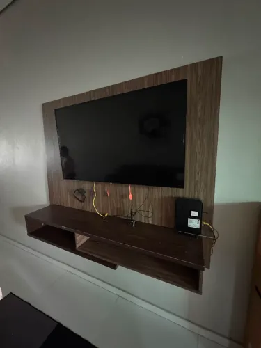 Tv tv de 48 pol samsung e painel com o suporte incluso 