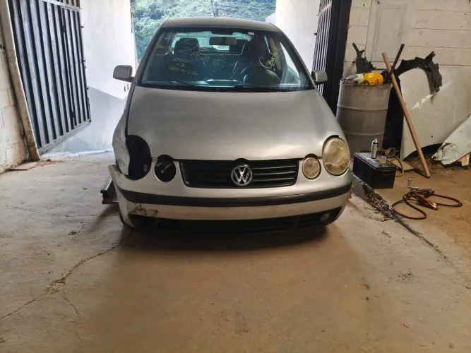 Sucata polo Hatch 2003