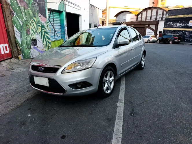 Ford Focus 1.6 S/se/se Plus Flex 8v/16v 5P 2011