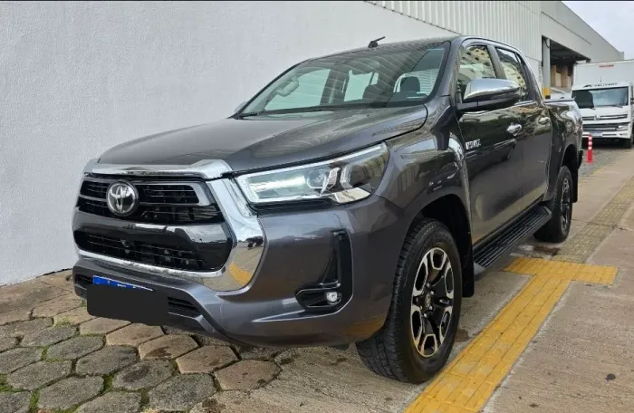 Toyota Hilux CD SRX 4X4 2.8 TDI 16V Diesel Aut. 2025