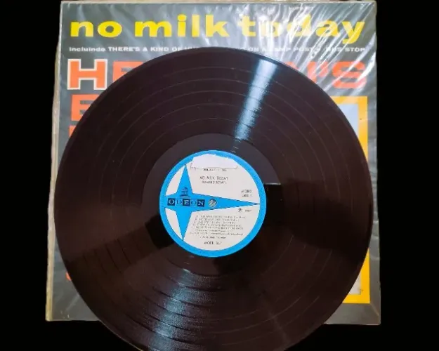 LP VINIL " HERMAN"S HERMITS " - No Milk Today - ODEON - 1967 - Otimo