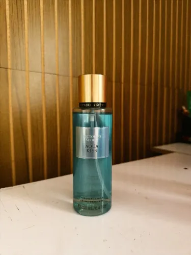 Body splash Victoria Secret - AQUA KISS