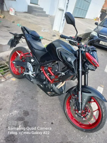 YAMAHA MT03 