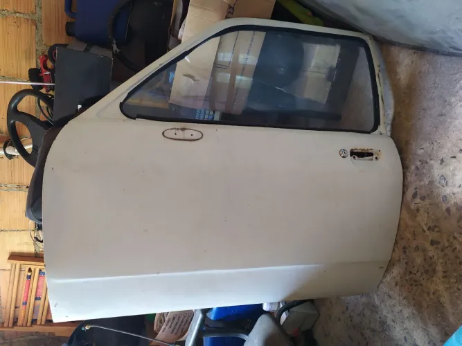 Porta de chevette SL 1978 lado esquerdo motorista