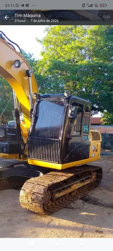 Vendo  máquina caterpillar 13 toneladas 9mil horas e pegar e trabalhar toda revisada.