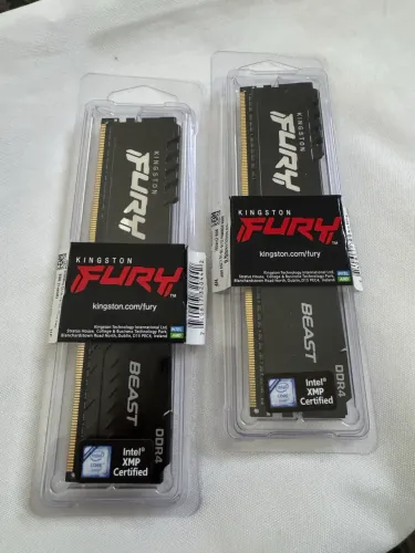 Memória RAM 2x8Gb DDR4 3200Mhz 1.35 XMP