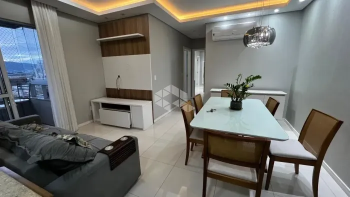 APARTAMENTO COM 2 QUARTOS SENDO 1 SUÍTE, SACADA COM CHURRASQUEIRA E VISTA PARA O MAR EM CA
