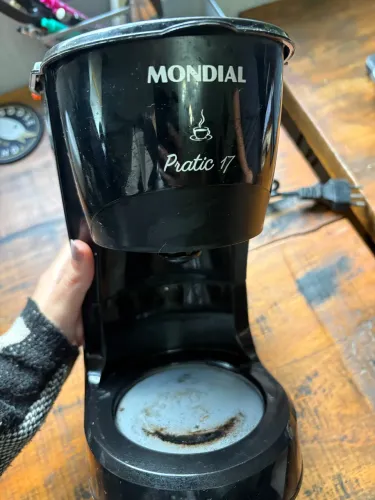 Cafeteira Mondial Practic 17 (sem jarra)