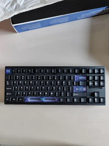 Teclado Epomaker Magcore87 