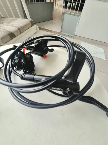 Par freios shimano mt200