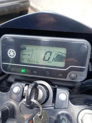 Venda ou troca por Crosser assumo financiamento!
