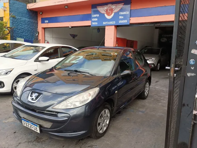 Peugeot 207 XR 1.4 Flex 8V 5P 2012