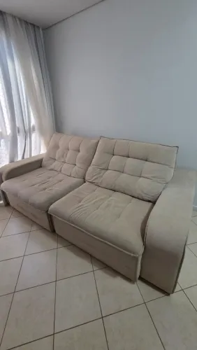 Sofá Retrátil Bege