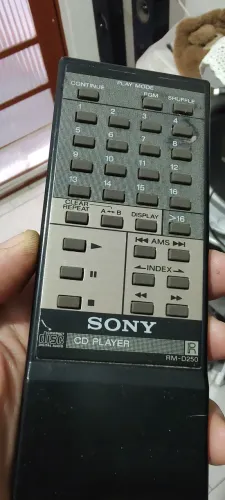 Controle remoto original cd Sony usado funcionando perfeitamente