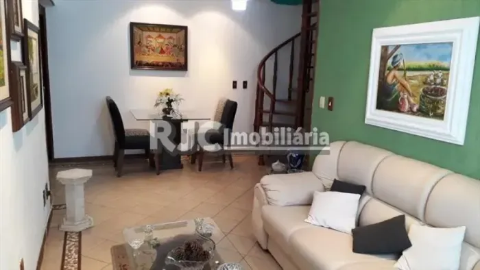 Apartamento de 168 metros quadrados no bairro Grajaú com 3 quartos