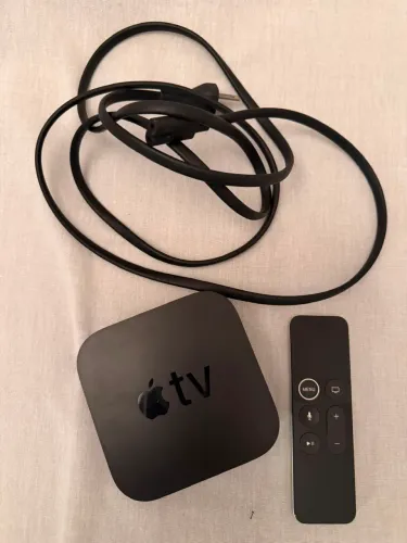 Apple Tv 4k - 32GB A1842 com controle