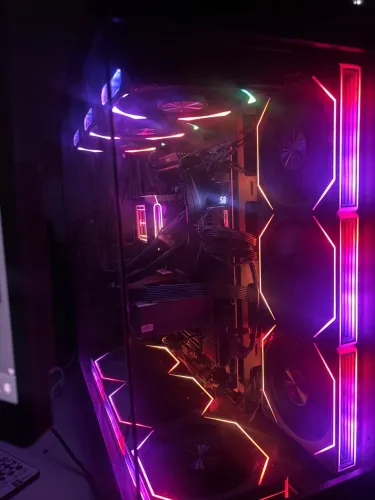 PC GAMER AM5 RYZEN 7 7800X3D + RTX 5060 8GB | 16GB DDR5 | SSD 1TB | X870E