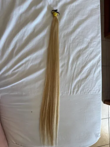 Cabelo brasileiro loiro de 70 centímetros 50 grama por 750