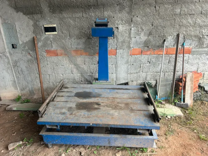 Balança pra ferro velho 