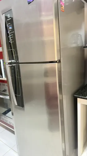 Vendo Geladeira Brastemp inox ,ótimo estado de funcionamento 