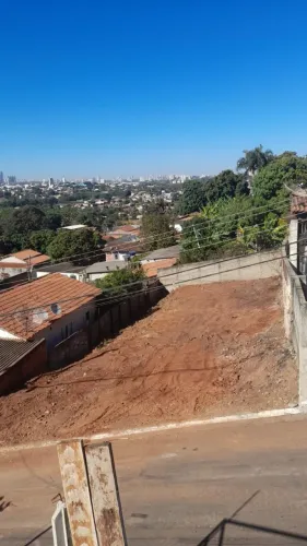 Lote no alto do setor perin