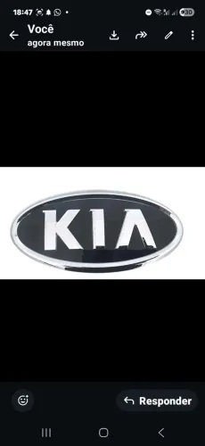 Emblema dianteiro da Kia Sportege 