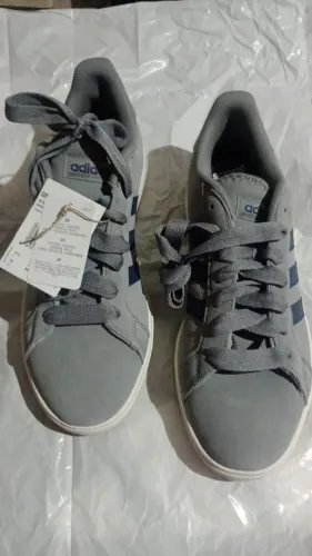 Sapato adidas 