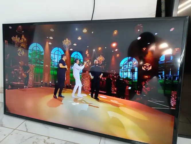 Tv 42 polegadas smart com controle e wifi 