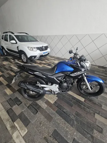 MOTO, YAMARA.
