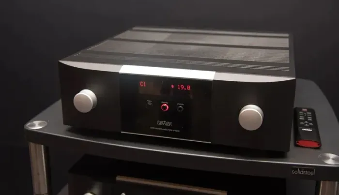 Integrado Mark Levinson 5805
