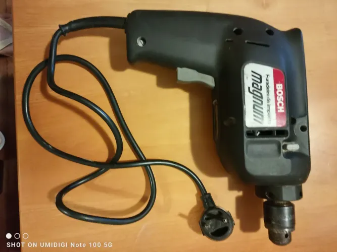 Furadeira de Impacto Bosch Magnum