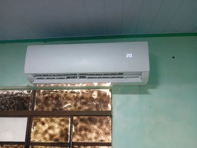 ar condicionado inverter 12.000 BTUs R$ 1100