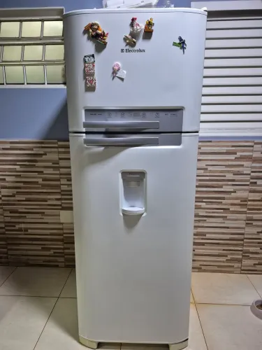 Geladeira Dúplex Electrolux