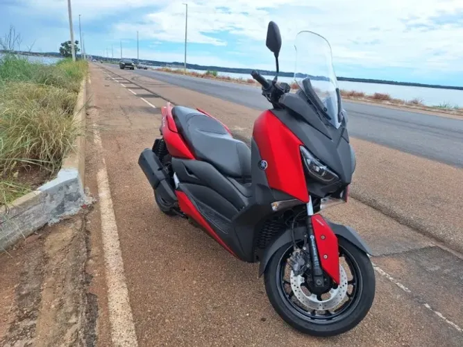 Oportunidade única - Moto Exclusiva - Impecável - 38km p litro