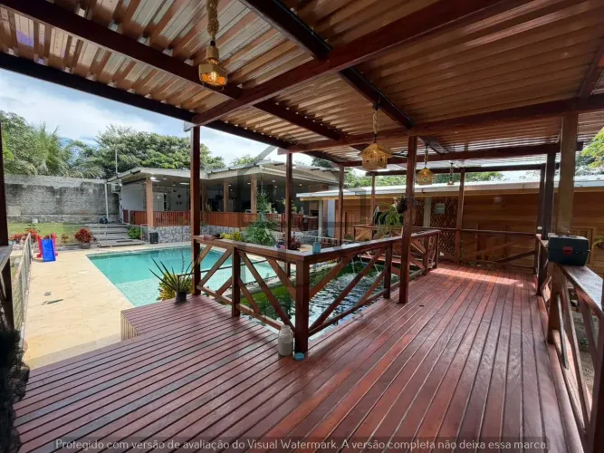 Chácara no Iranduba / 800m² / 3 suítes / Mobiliado / piscina / área gourmet / aquário com 